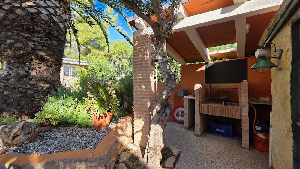 Property 2438 - Image 4